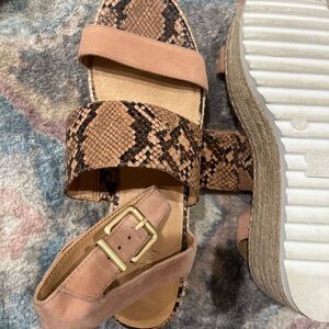 Stylish Tan and Brown Sandals